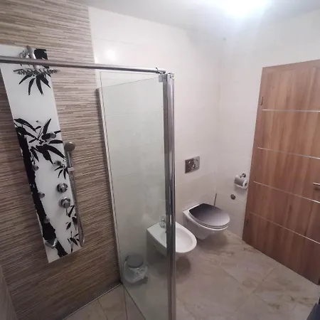Apartma Miele Копер