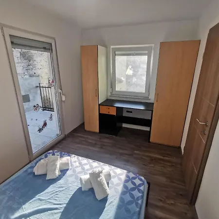 Apartma Miele * Копер